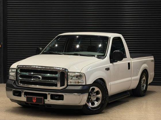 FORD F-250 4.2 XL 4X2 CS TURBO INTERCOOLER DIESEL 2P MANUAL FORD F-250 4.2 XL 4X2 CS TURBO INTERCOOLER DIESEL 2P MANUAL